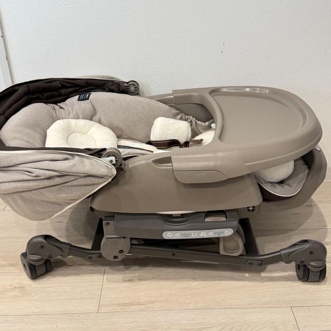 Combi コンビ ネムリラ AUTO SWING BEDi ベージュ