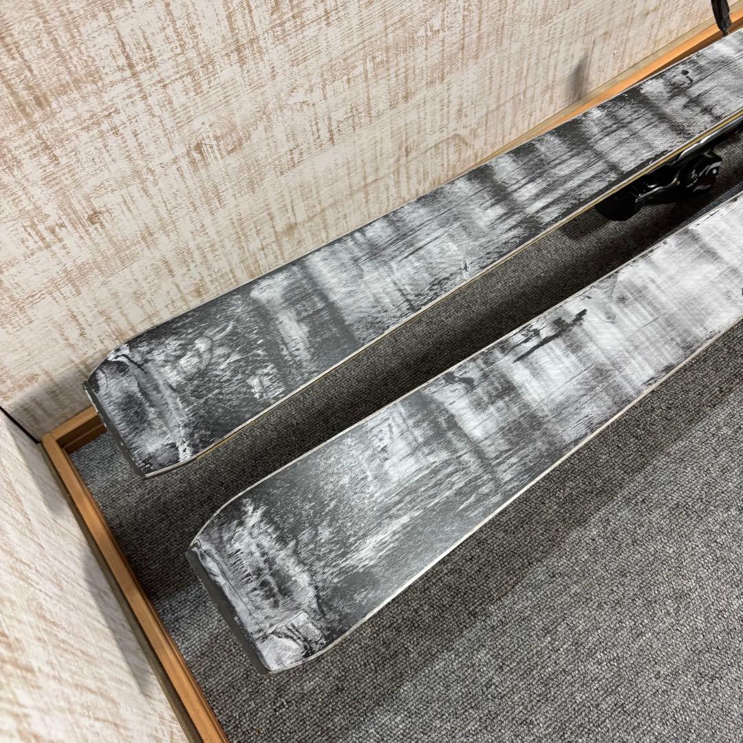 【送料無料】SALOMON カービングスキー