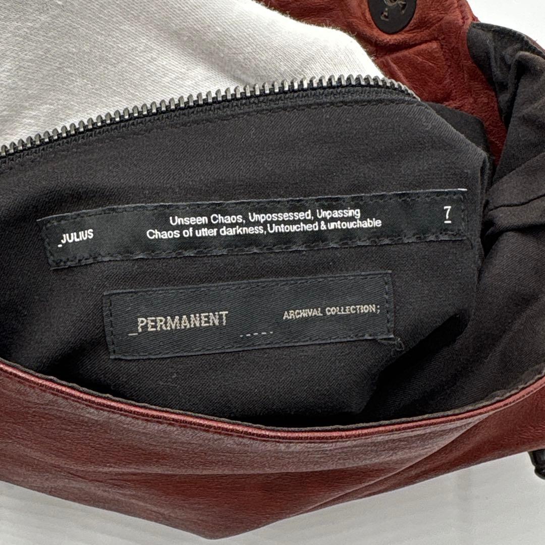 希少 JULIUS ユリウス ガスマスク 本革 レザーショルダーバッグ レッド系