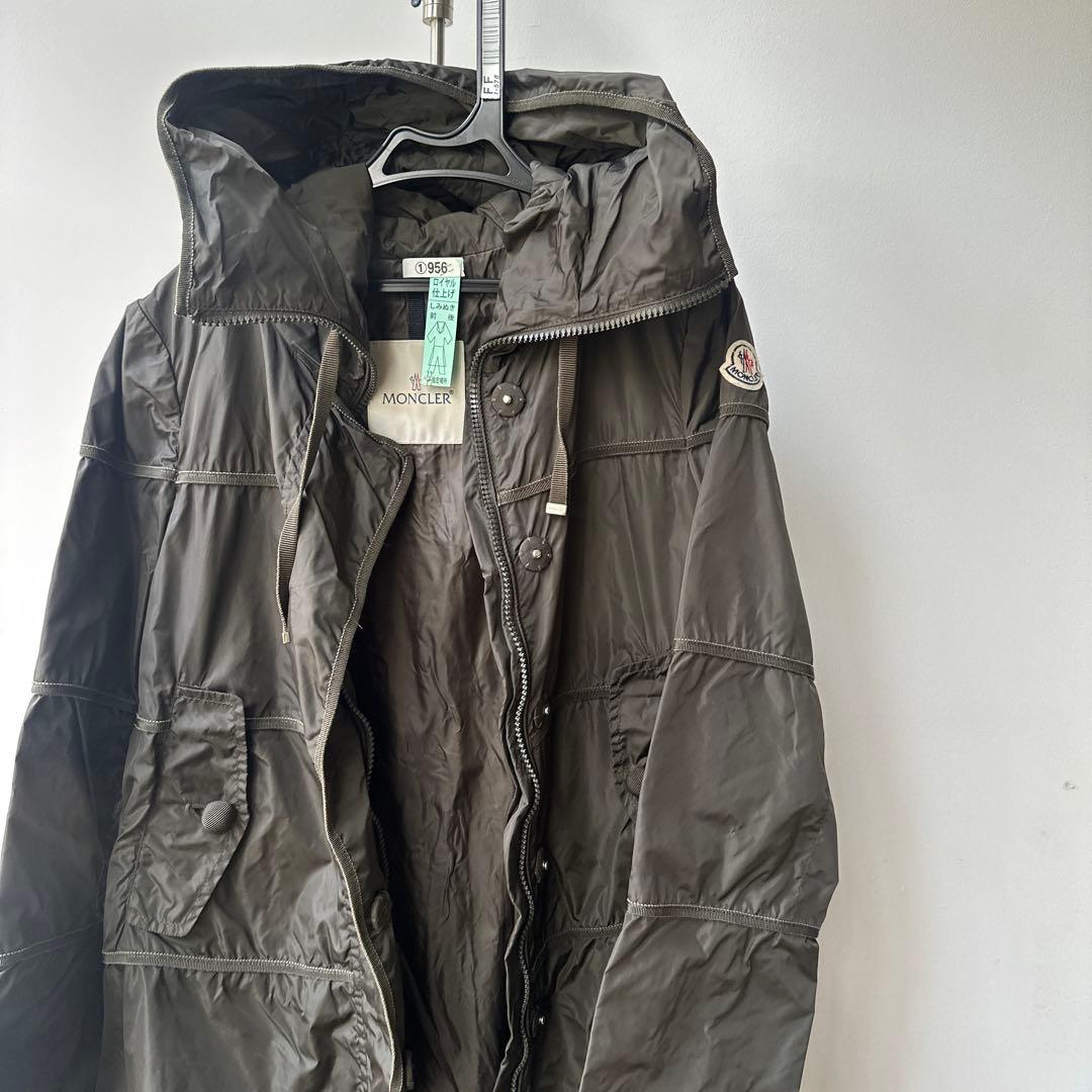 モンクレール　ALBATRE