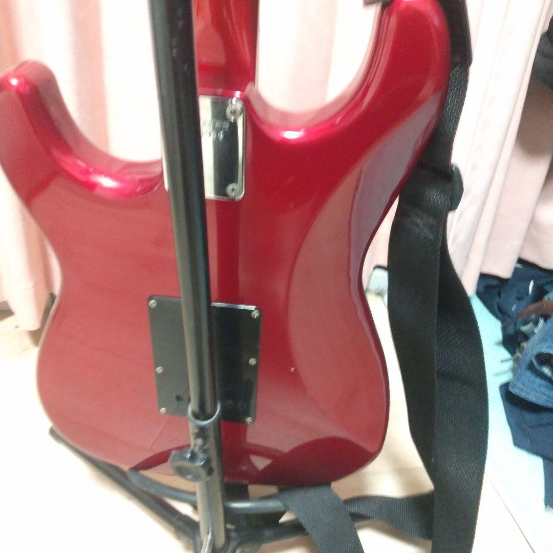 フェルナンデス　リミテッドエディション　ストラトタイプ　赤色