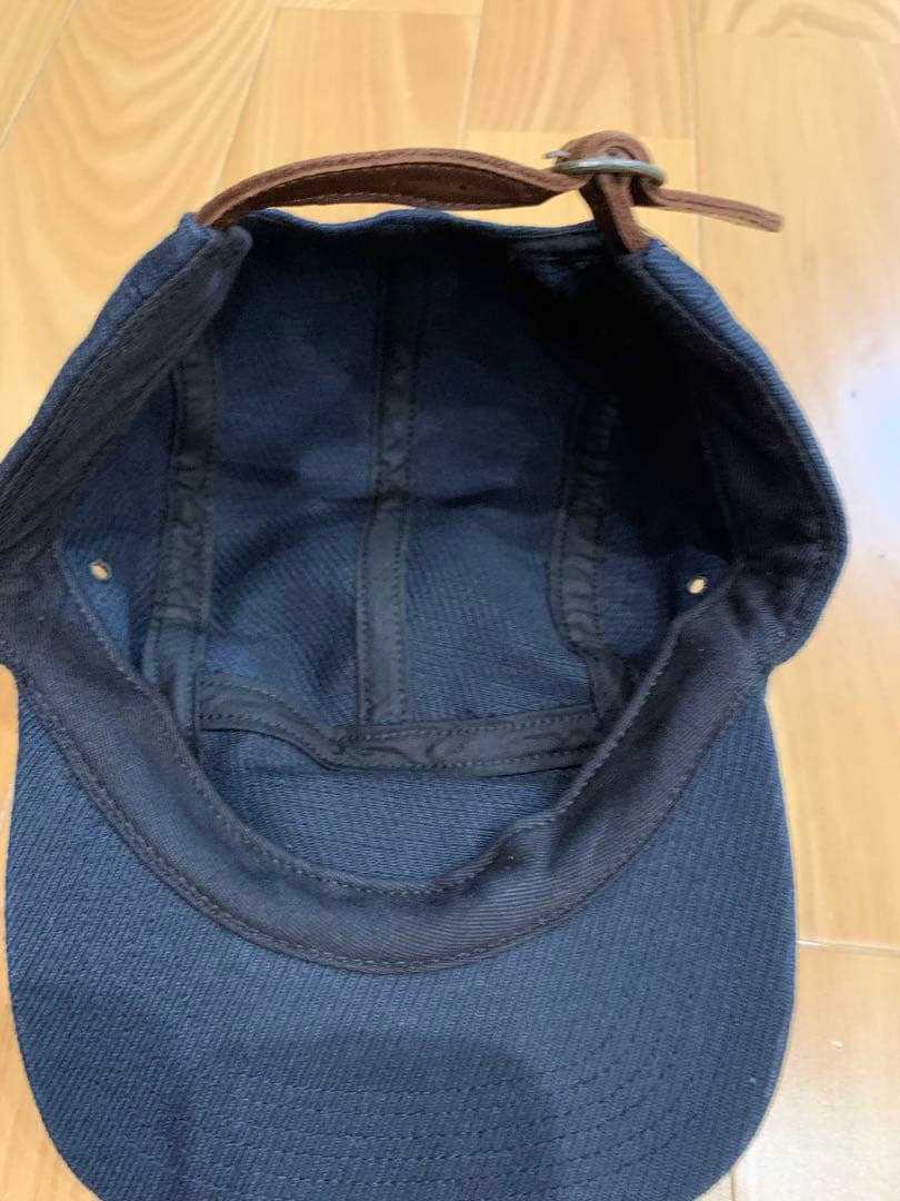 シュプリーム　キャップ　ネイビー