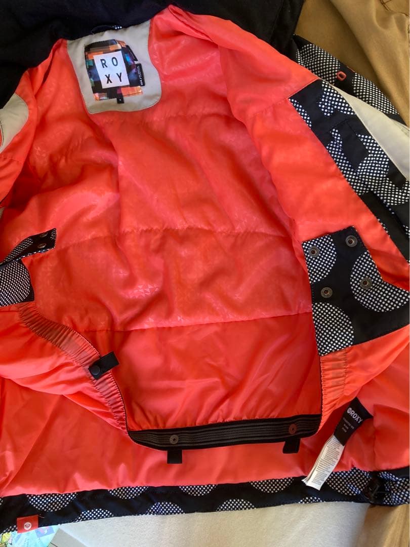 新品　スノボー上下セットSサイズ