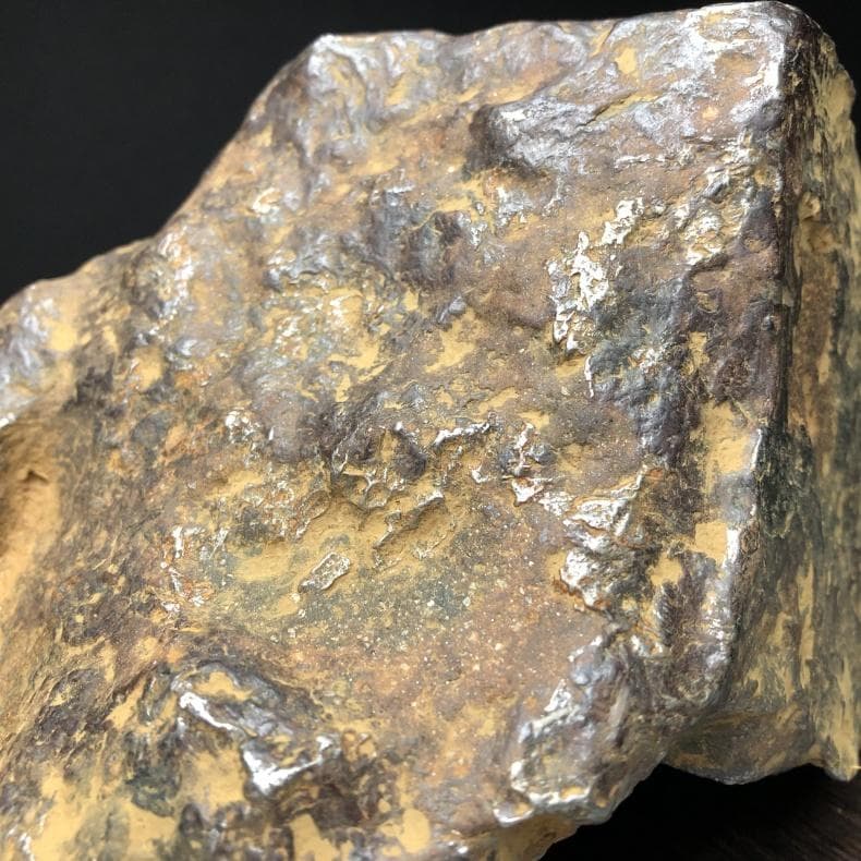 隕石　アルタイ隕石　大型隕石 6.9キロ　鉄隕石　ナチュラル　原石 木台付き