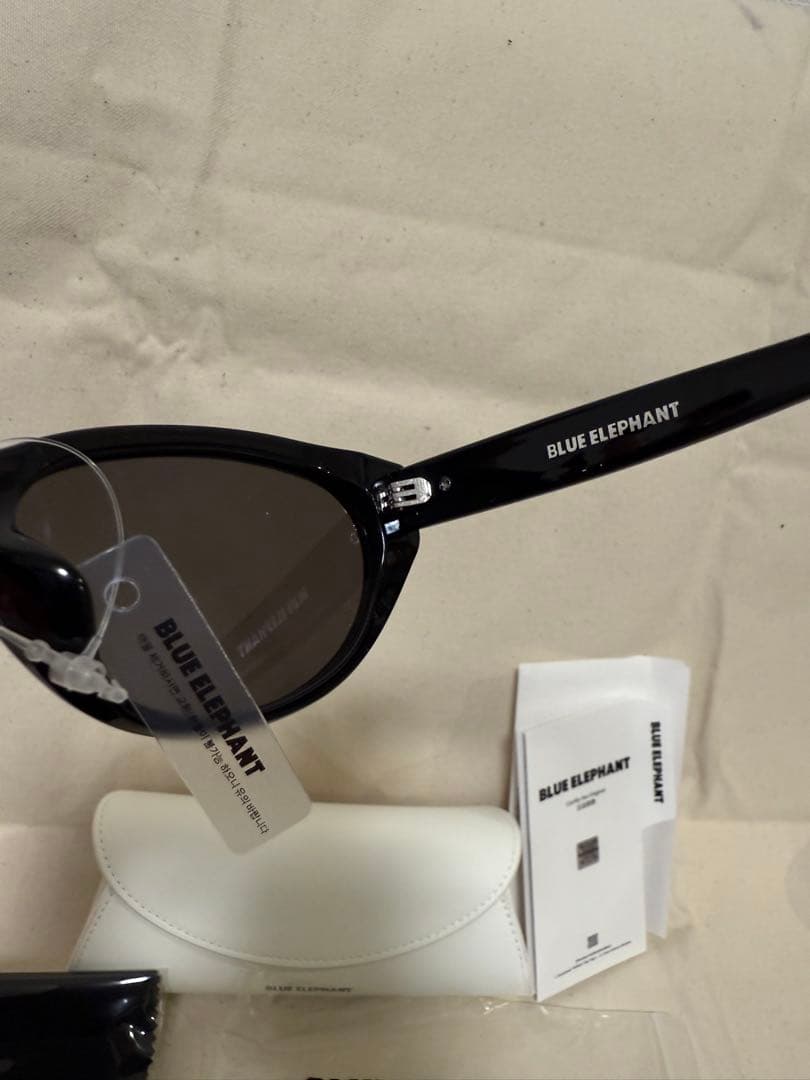BLUE ELEPHANT サングラス　2つ　セット