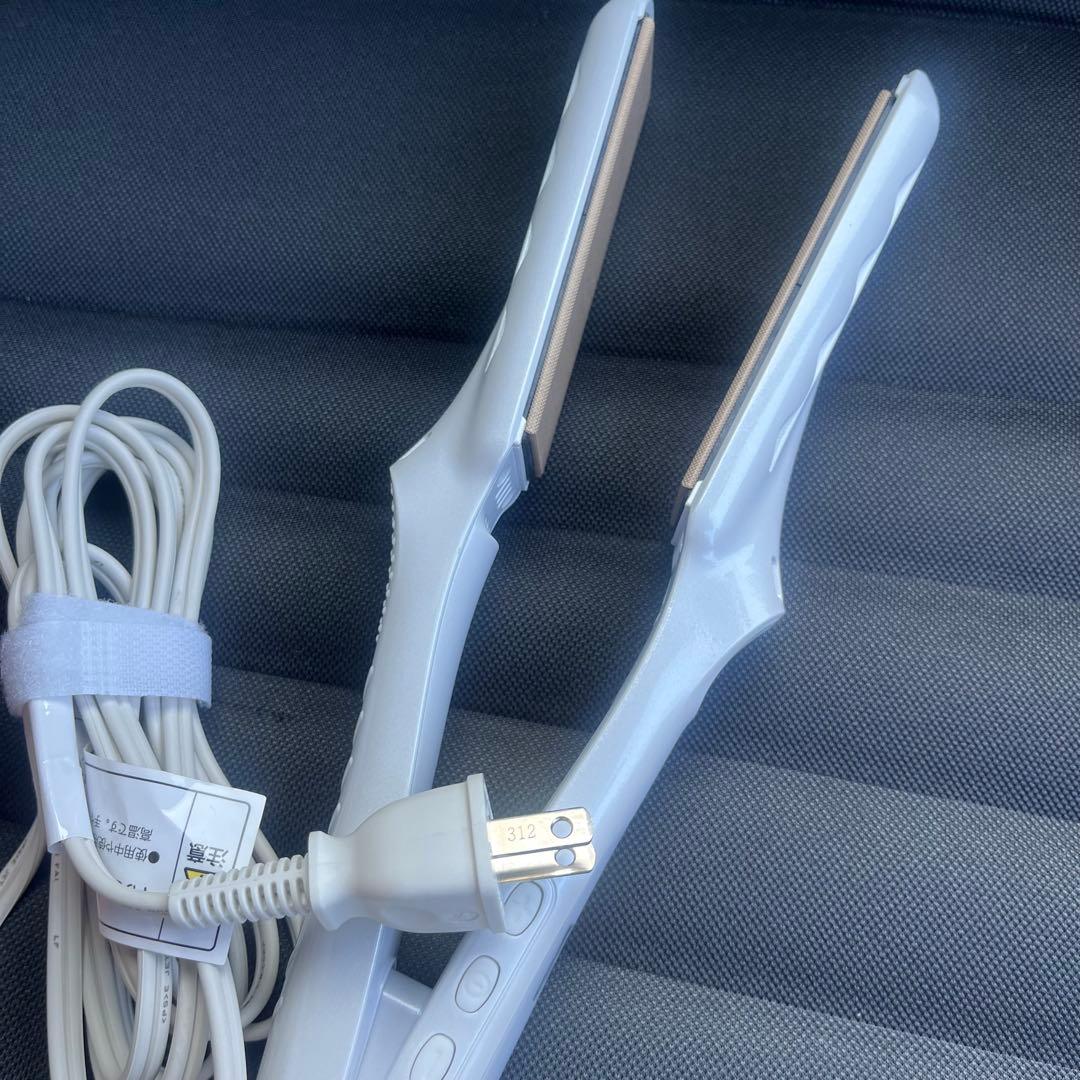 美品 KINUJO ストレートヘアアイロン ホワイト LM125