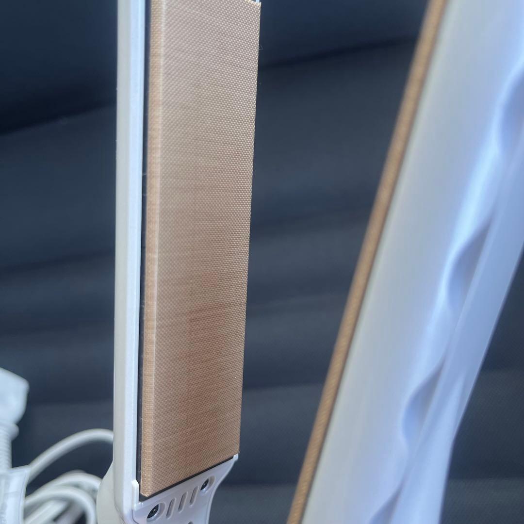 美品 KINUJO ストレートヘアアイロン ホワイト LM125