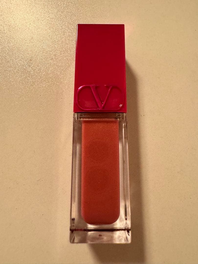 リップグロス Valentino Puffer Gloss 122A/103R/140R