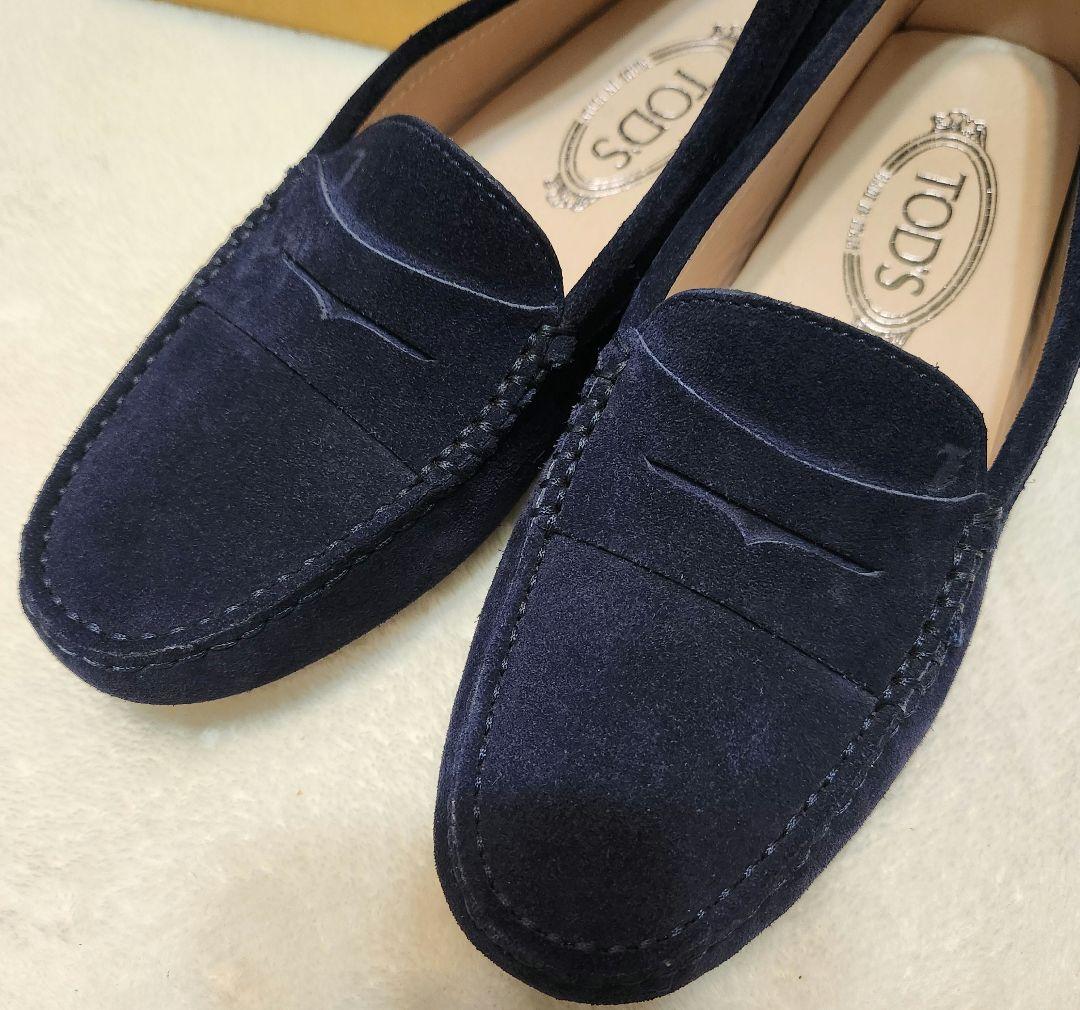 TOD'S ネイビー スエード ローファー 箱付き　23.5　24