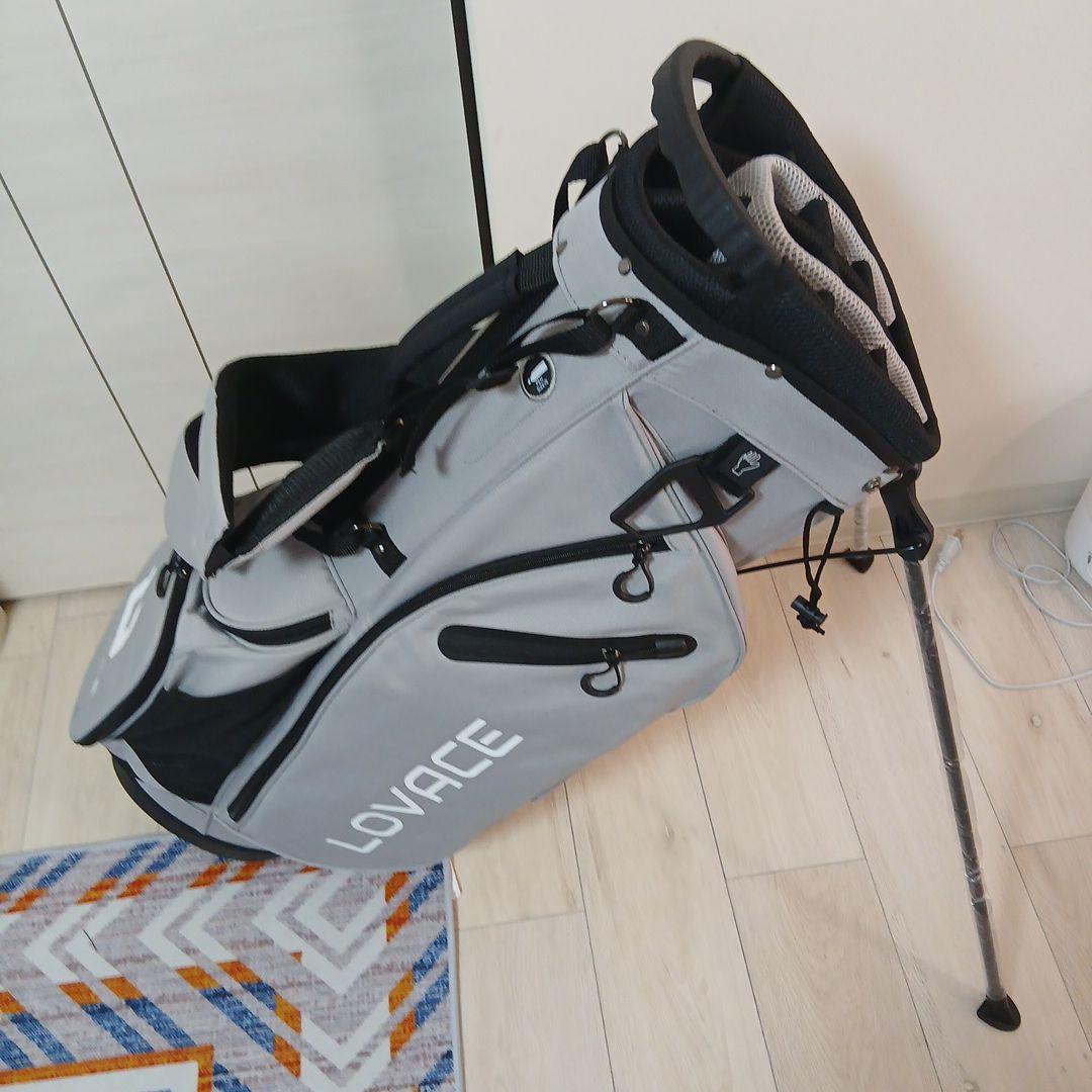 LOVACE スタンドキャディーバッグ新品 (発送は1月5日以降になります)