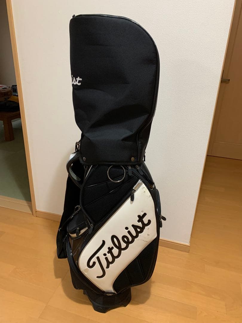 Titleist キャディバッグ 黒/白 ロゴ入り