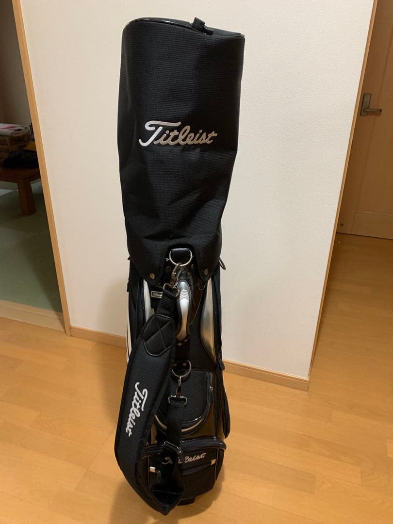 Titleist キャディバッグ 黒/白 ロゴ入り