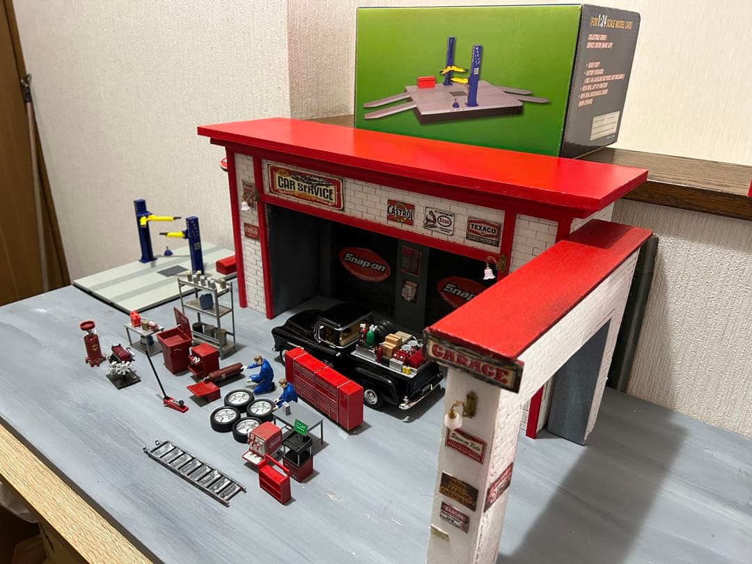 電動リフト　1/24、スナップオントラック、 ディスプレイはおまけ