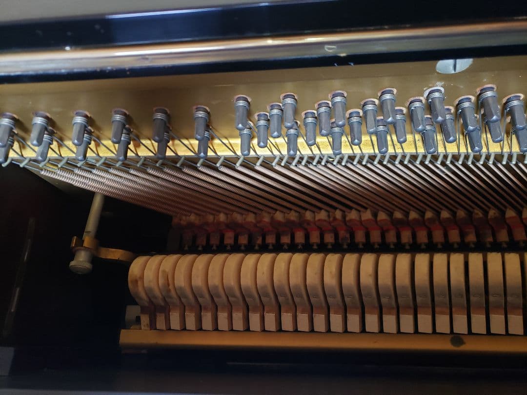 YAMAHA　アップライトピアノ　U1A　製造番号109638