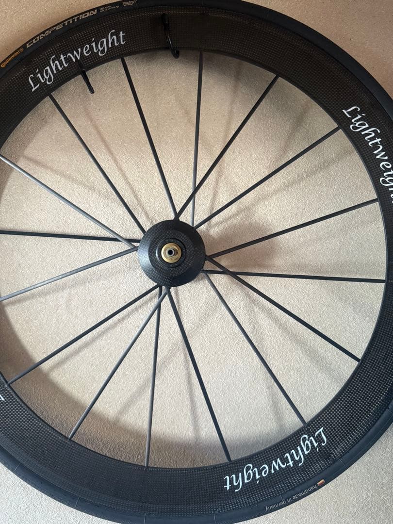 Lightweight カーボンホイール