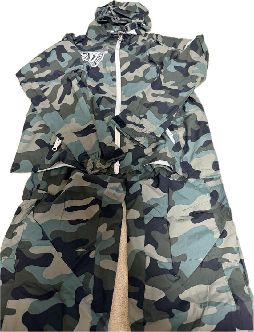 パーリーゲイツ　レインウェア　上下　セットアップ　カモフラ　迷彩　サイズ4