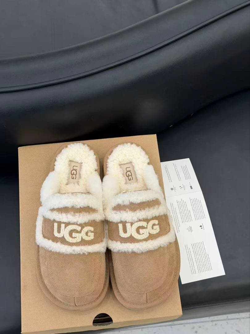 UGG スリッパ 37 平底 ムートン ファー スエード ベージュ レディース