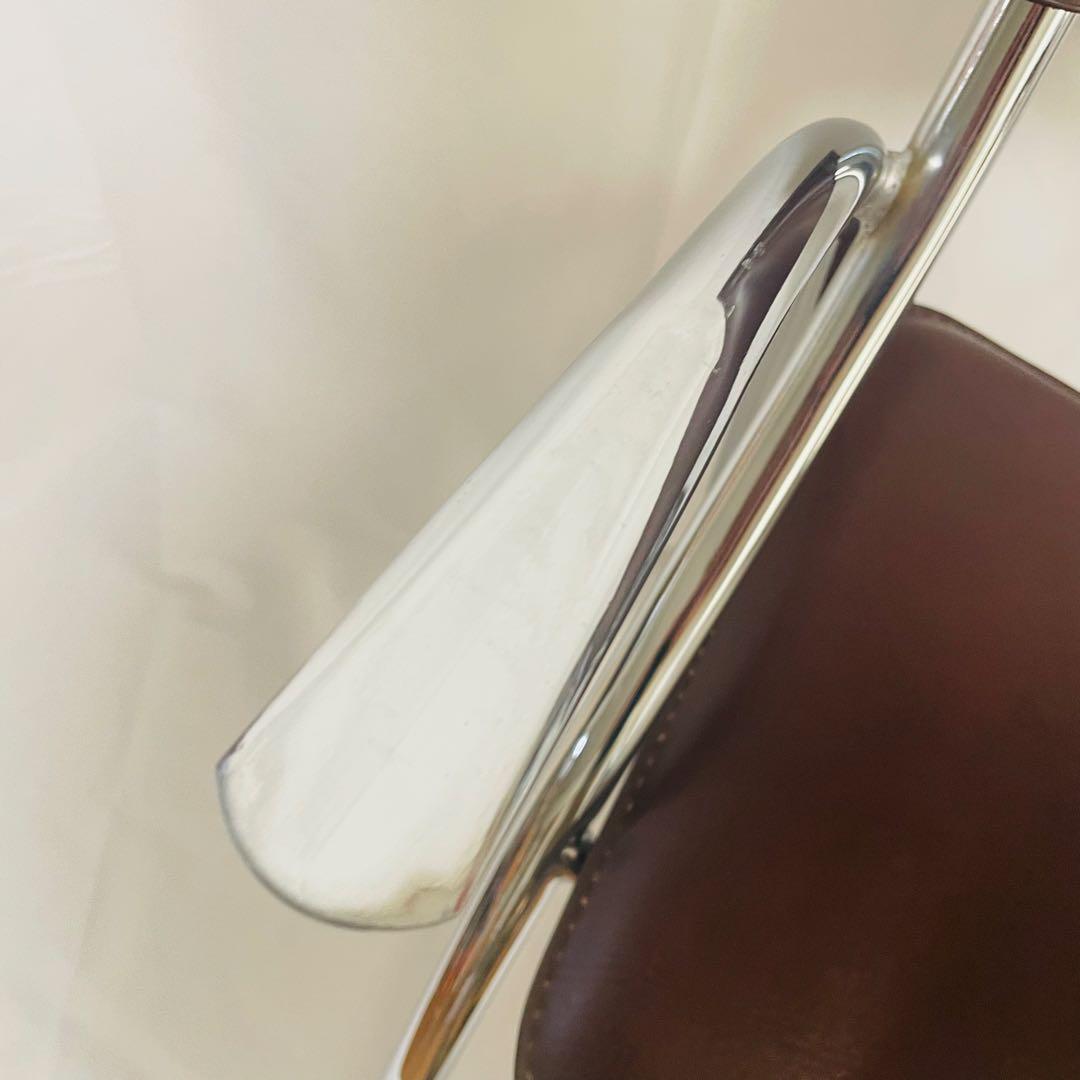 ポストモダン スチールフレーム アームチェア スペースエイジ