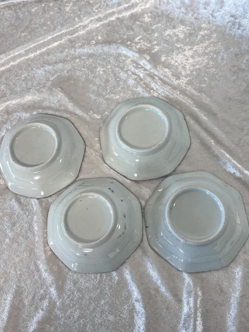 金彩色絵花草紋八角小皿　九谷焼（大聖寺伊万里）　明治　4枚組