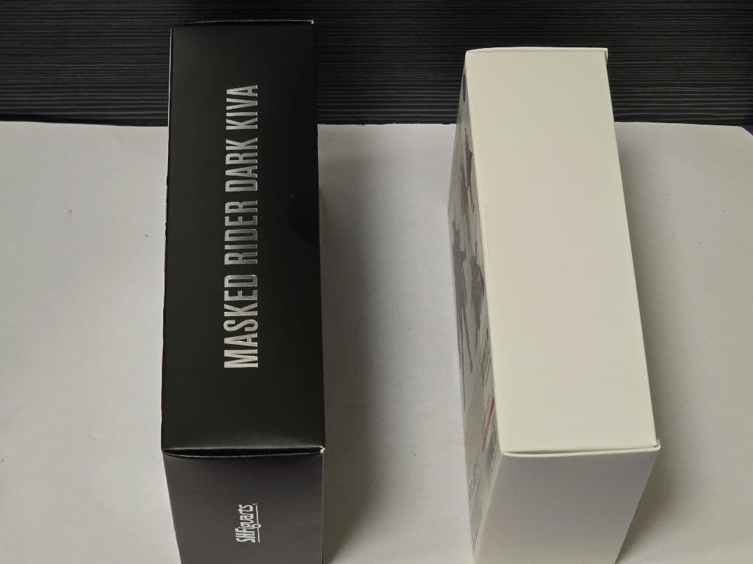 S.H.Figuarts 真骨彫製法 仮面ライダーダークキバ