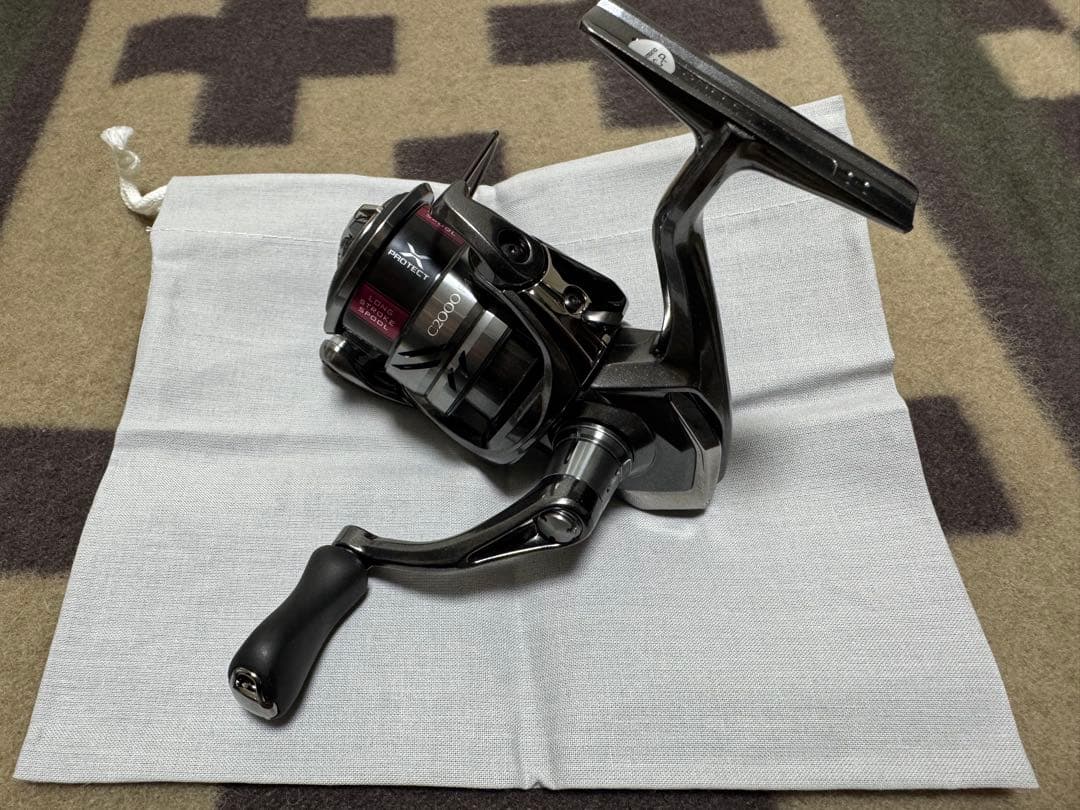 リール SHIMANO COMPLEX XR C2000 F4 HG