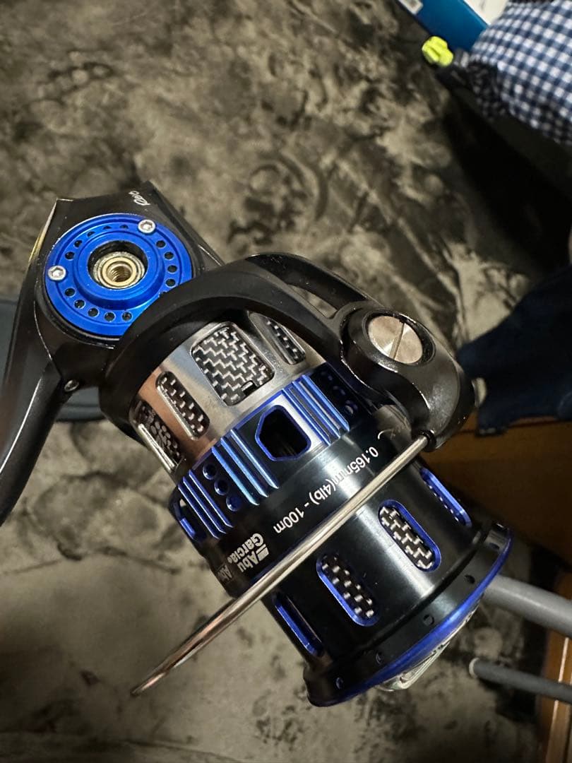 アブガルシア REVO MGX 青木大介限定パーツ装着