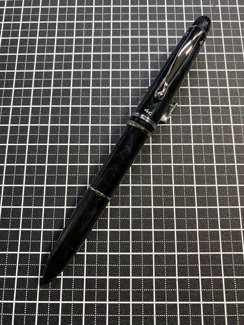 PILOT EXECT 4C BLACK&GRAY 多機能ペン