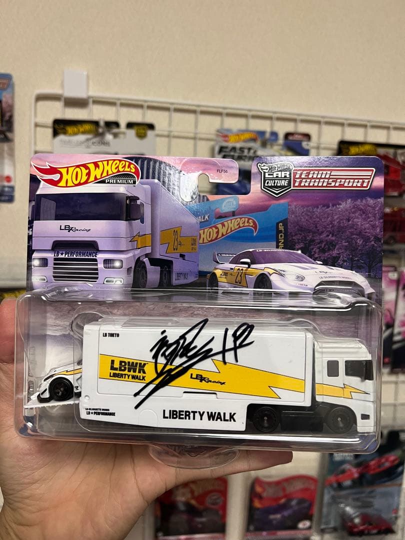 ホットウィール チームトランスポート LIBERTY WALK R35サイン入り