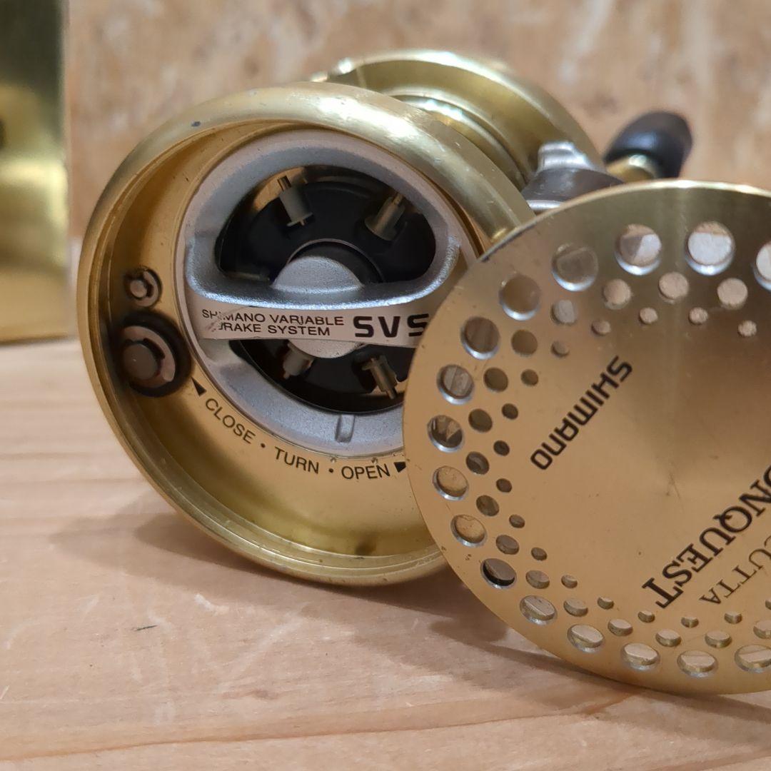 シマノ　カルカッタコンクエスト 200 　ベイトリール