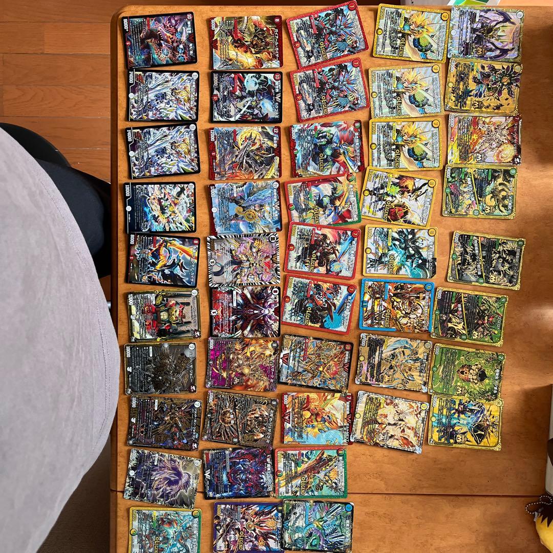 デュエル・マスターズ　デッキケースとスリーブとカード