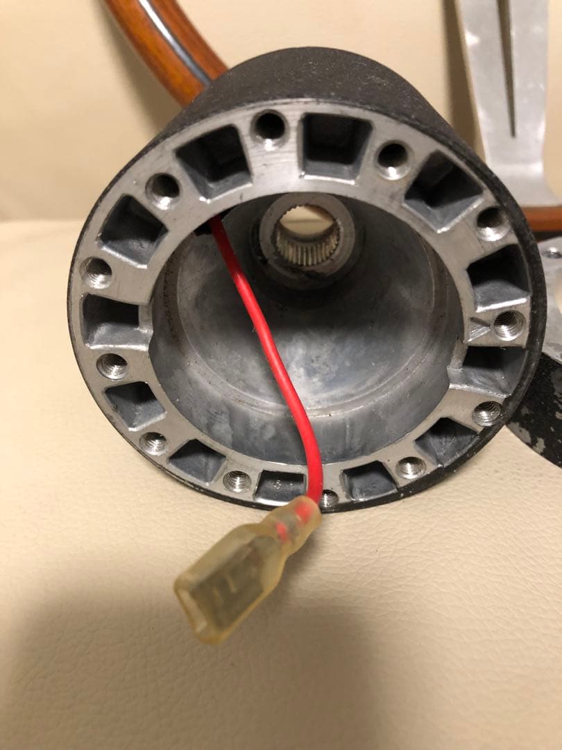 【送料込み】ナルディ NARDI ステアリング クラシック ウッド