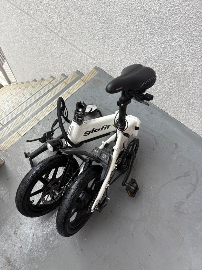 グラフィットGFR-02(メーターカバー、スマホホルダー付属)