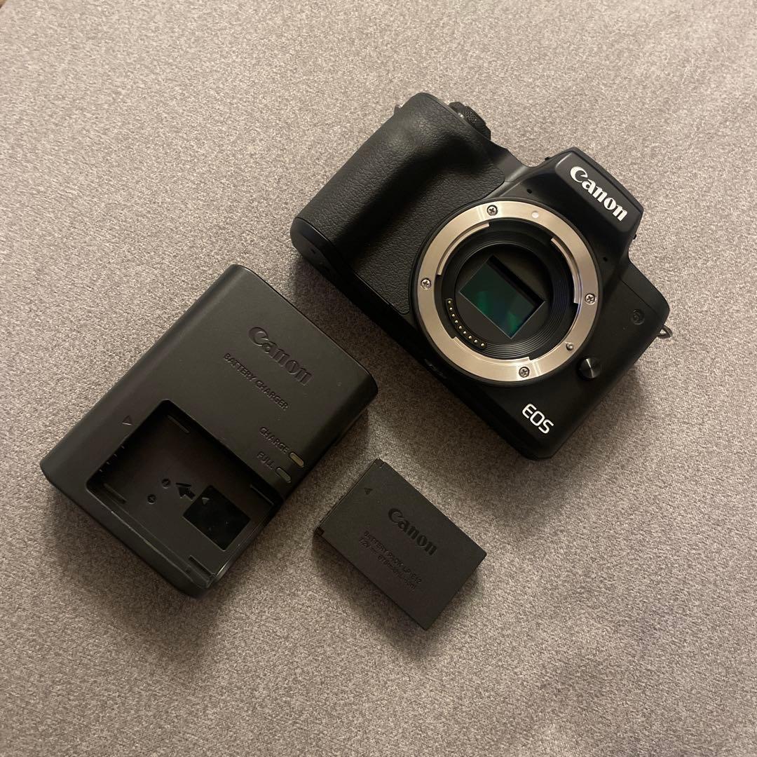 デジタルカメラ 72.Canon EOS KissM2