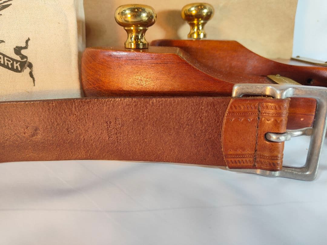 【極美品】RLL ローレンラルフローレン　高級スタッズレザーベルト　厚本革正規品