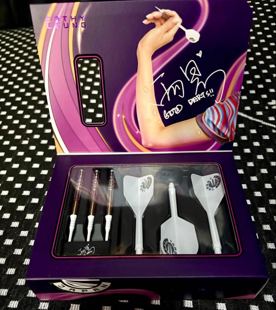 セール【新品・未使用】TARGET CHARIS G4キャシー・リョン選手モデル