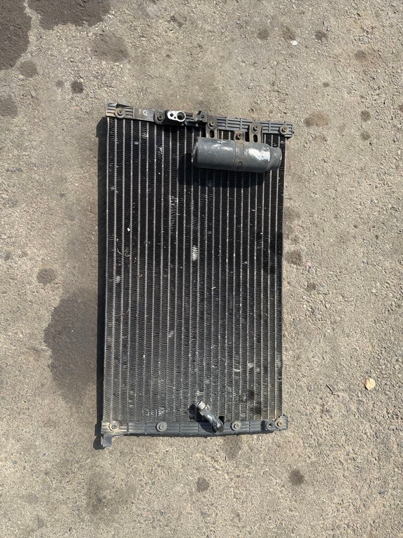 マ*ル様 jzx90 エアコン コンデンサー 配管付き