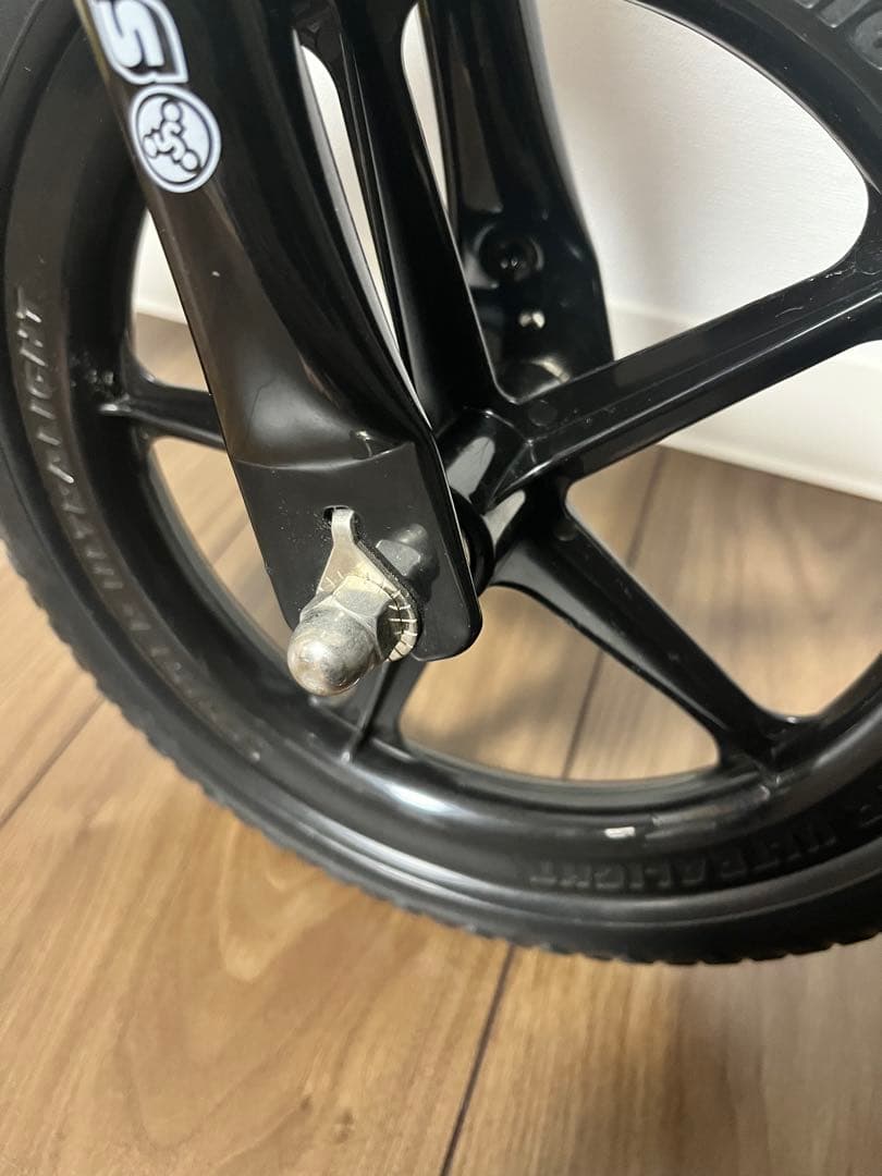 ストライダー　12インチ　ストライダー　黄色