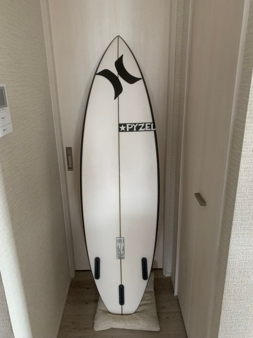 パイゼル シャドウ