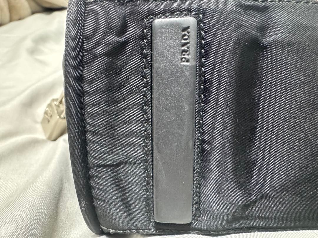 PRADA ナイロン　ハンドバッグ　白タグ