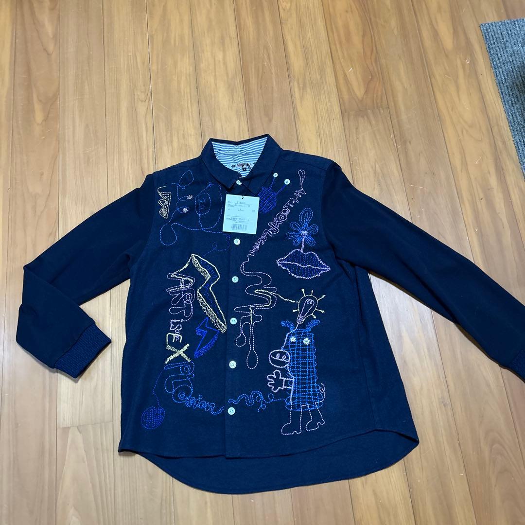 刺繍デザイン ネイビー シャツ