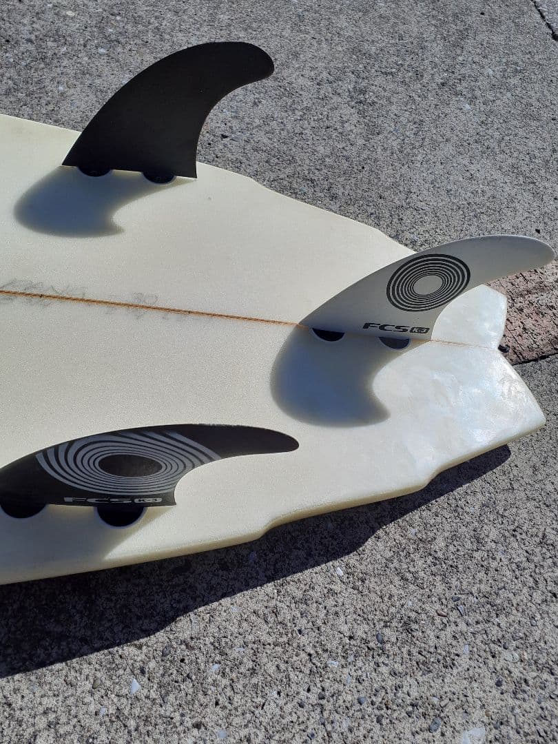 小波対応！　ハワイ老舗ブランドサーフボード