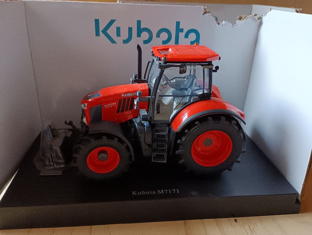 Kubota クボタ　トラクター　コンバイン　ミニチュア　セット 3台