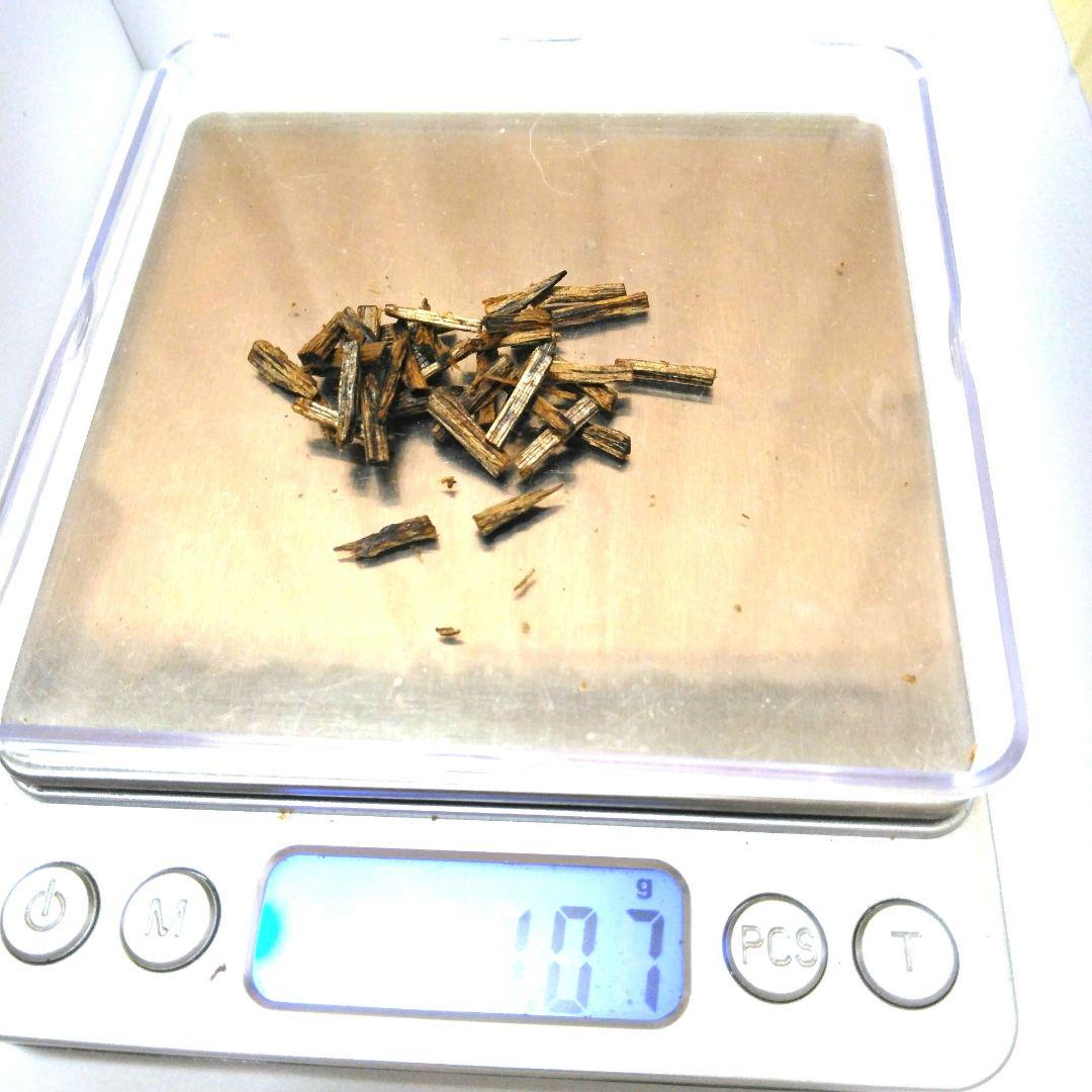 松栄堂　沈香 伽羅 細割 香木 1.07 g
