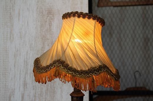 品番a-0331 antique電気スタンド　照明　灯り　デスクスタンド　レトロ