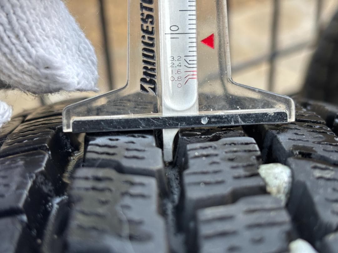 バリ山 Weds VICENTE 4本 iceGUARD 145/80R12