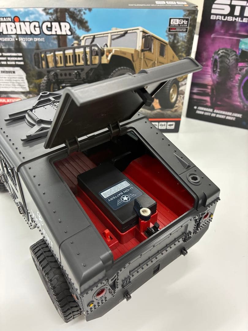 戦車 大型 ラジコン オフロード ミリタリー RCカー人気 34cm 4WD