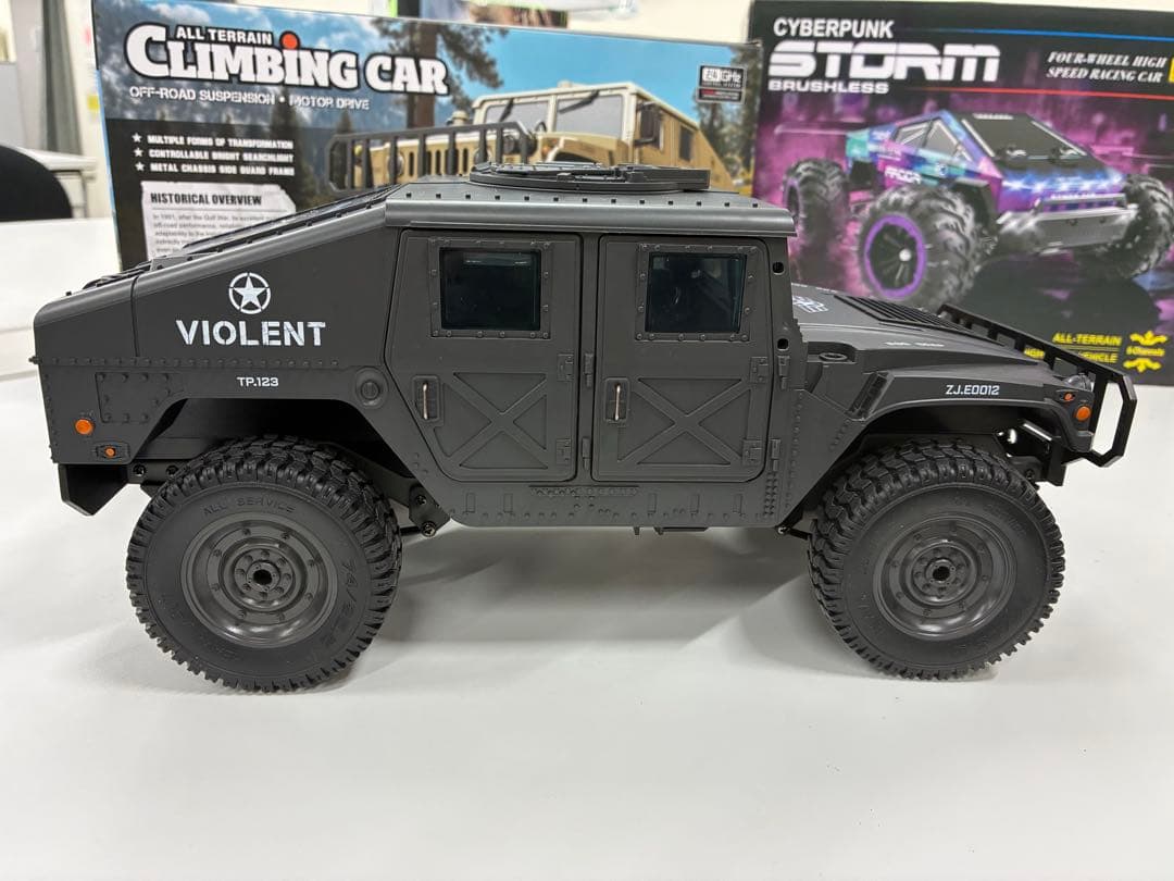 戦車 大型 ラジコン オフロード ミリタリー RCカー人気 34cm 4WD