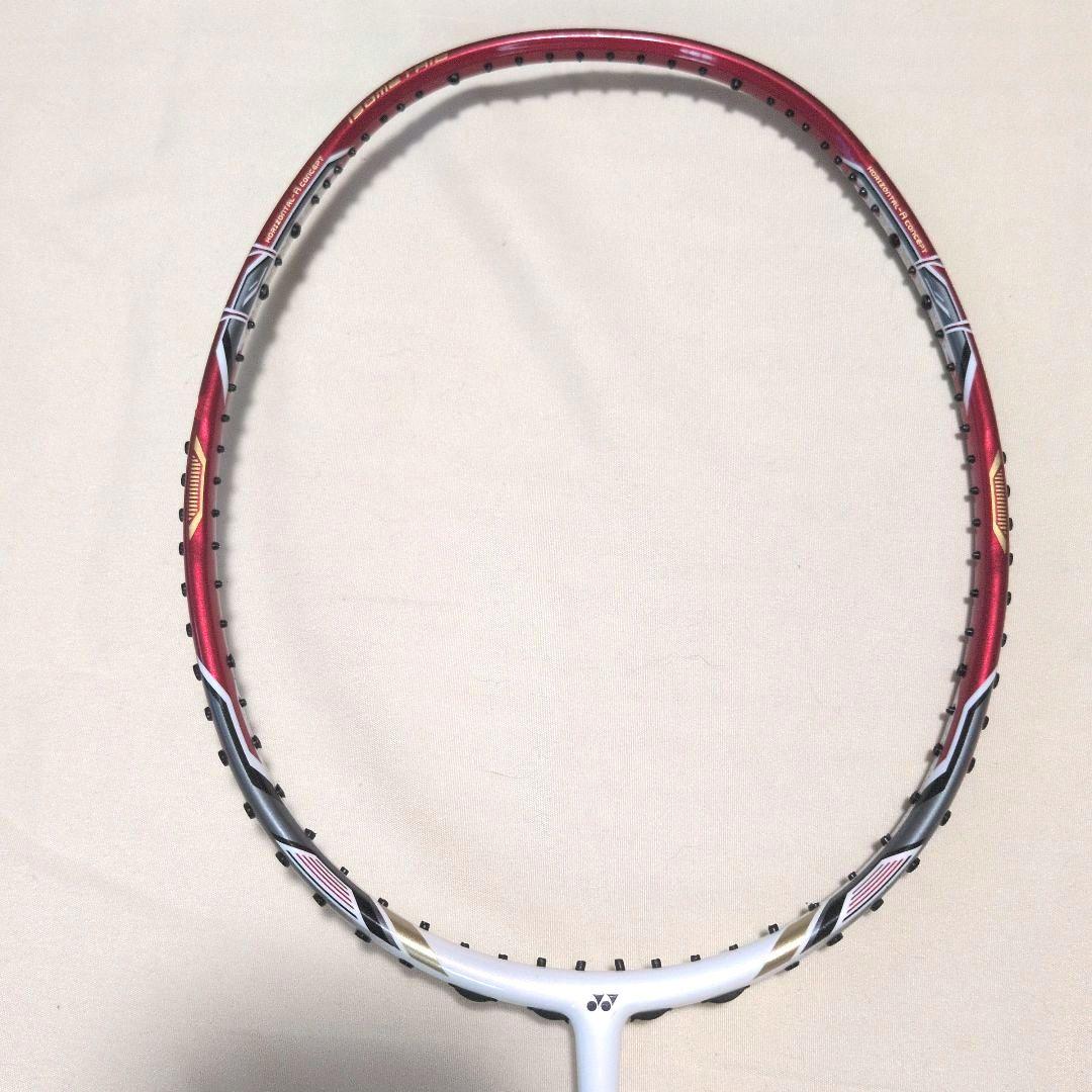 【値下げしました！】YONEXナノレイi-SPEEDバドミントンラケット