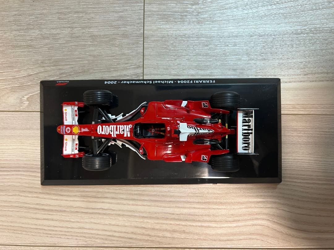 マルボロ仕様　ビッグスケールF1コレクション フェラーリF2004　シューマッハ
