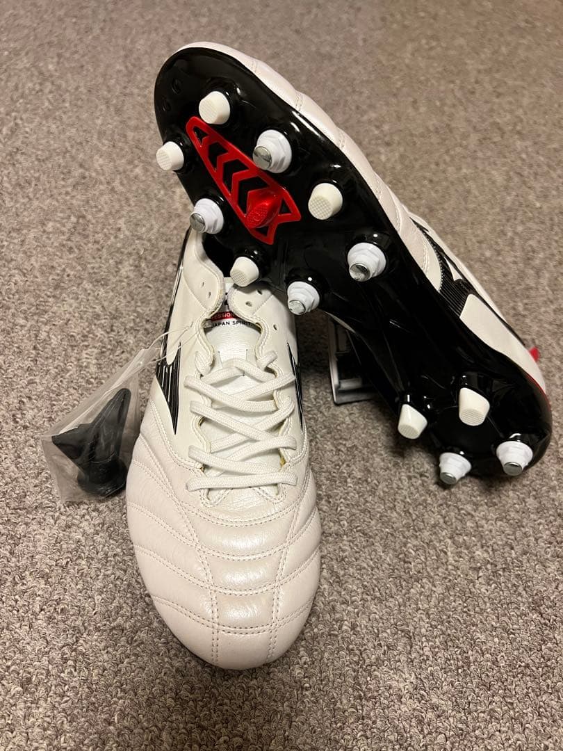 新品 早い者勝ち　ミズノ　モレリアネオ4 MIX 取り替え 28.5 SG